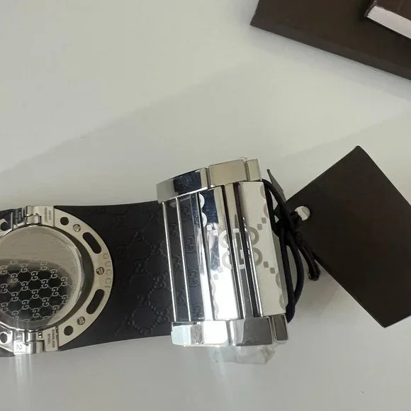 Gucci Watch - Picture 6 of 7